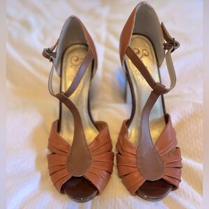 Seychelles retro heels